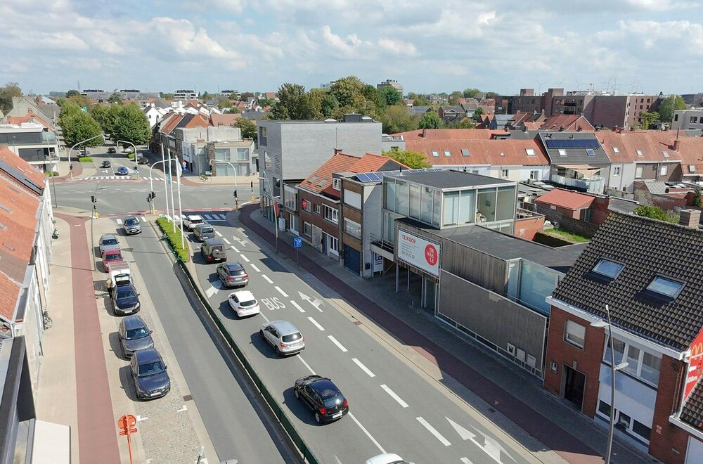 kantoor-met-loft-en-ruime-parking-te-koop-in-roeselare013.jpg