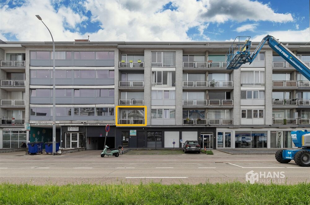 gerenoveerd-appartement-85-m-met-2-slaapkamers-garage-en-terras-3-m-in-deurne-004.jpg