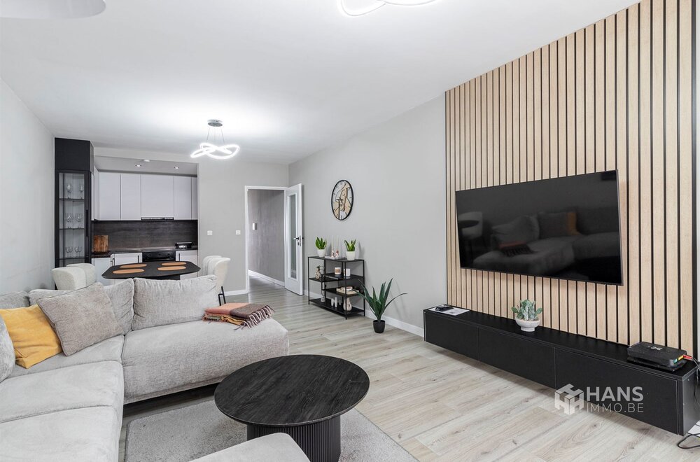 gerenoveerd-appartement-85-m-met-2-slaapkamers-garage-en-terras-3-m-in-deurne-005.jpg