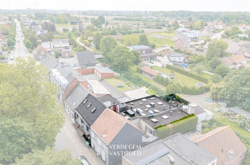handelsruimte-met-woonst-in-het-warm-hart-van-wippelgem031.jpg