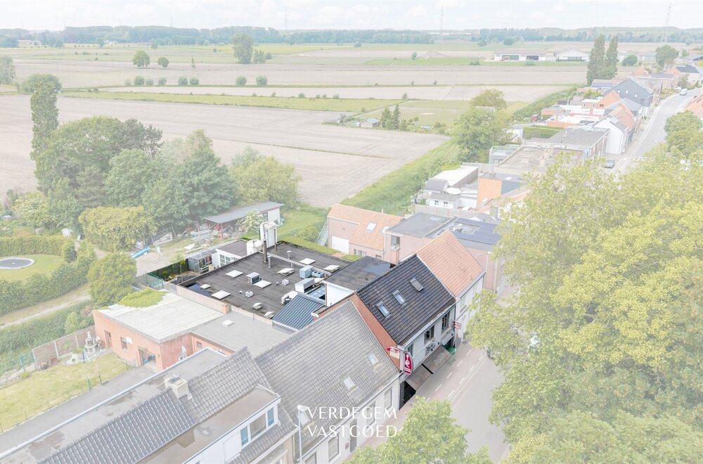 handelsruimte-met-woonst-in-het-warm-hart-van-wippelgem034.jpg