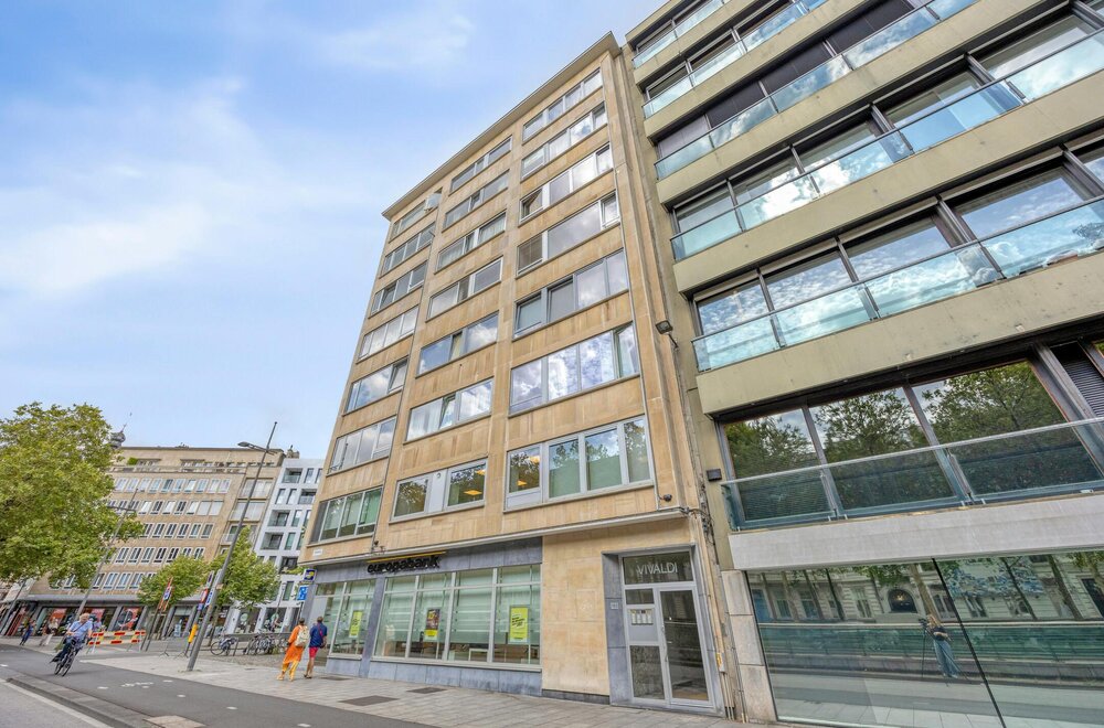 ruim-appartement-te-koop-in-centrum-antwerpen-021.jpg