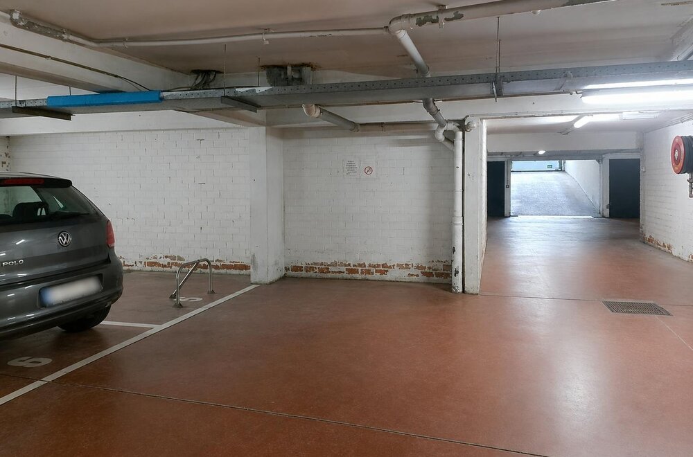 autostandplaats-te-koop-op-gunstige-locatie-aan-de-zeedijk-004.jpg