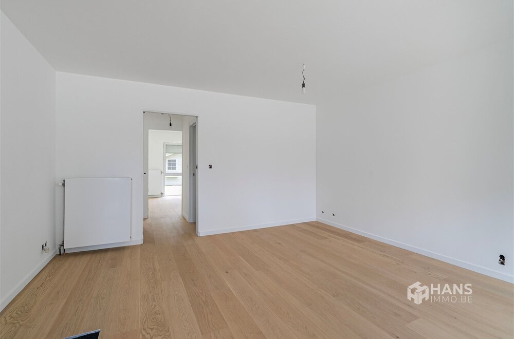gerenoveerd-appartement-73m-met-2-slaapkamers-garage-en-tuin-in-boechout014.jpg