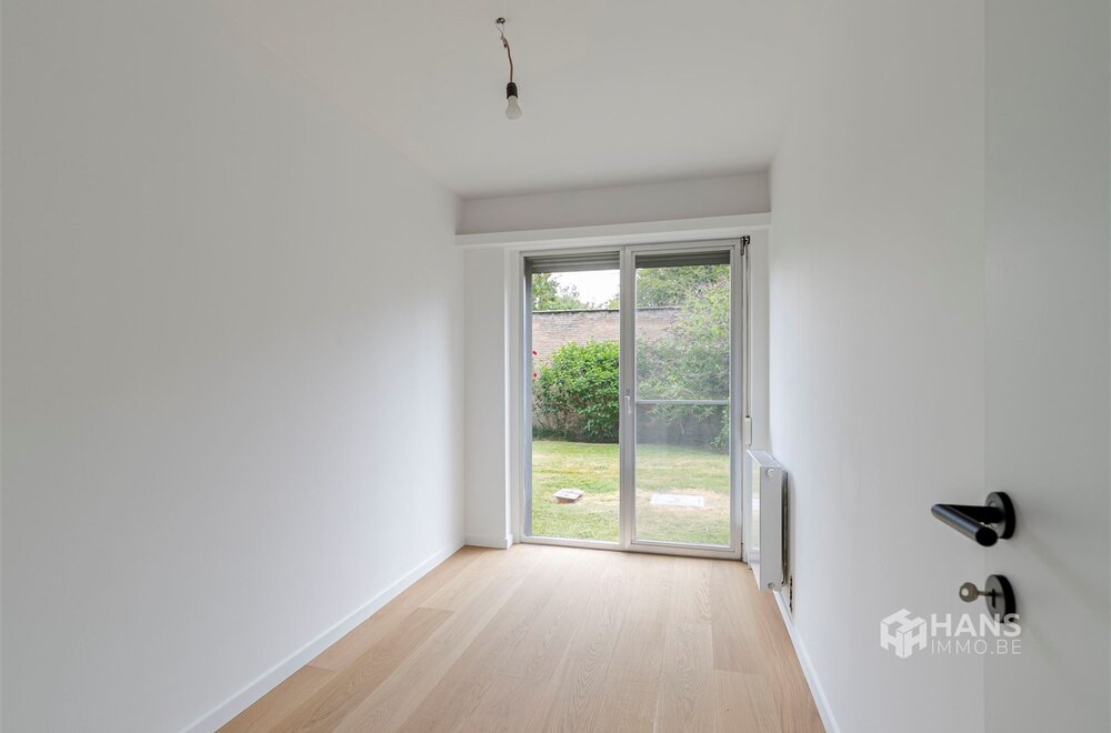 gerenoveerd-appartement-73m-met-2-slaapkamers-garage-en-tuin-in-boechout016.jpg