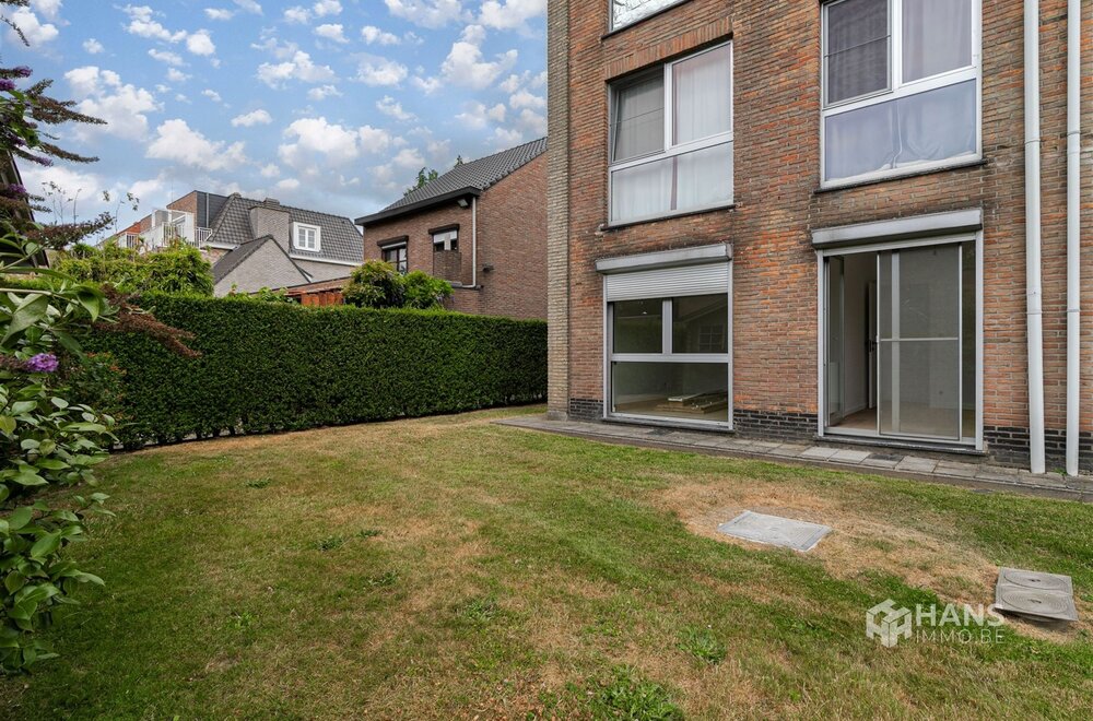 gerenoveerd-appartement-73m-met-2-slaapkamers-garage-en-tuin-in-boechout017.jpg