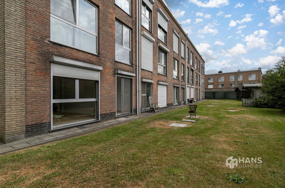 gerenoveerd-appartement-73m-met-2-slaapkamers-garage-en-tuin-in-boechout018.jpg