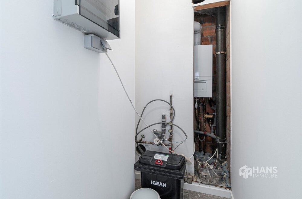 gerenoveerd-appartement-73m-met-2-slaapkamers-garage-en-tuin-in-boechout019.jpg