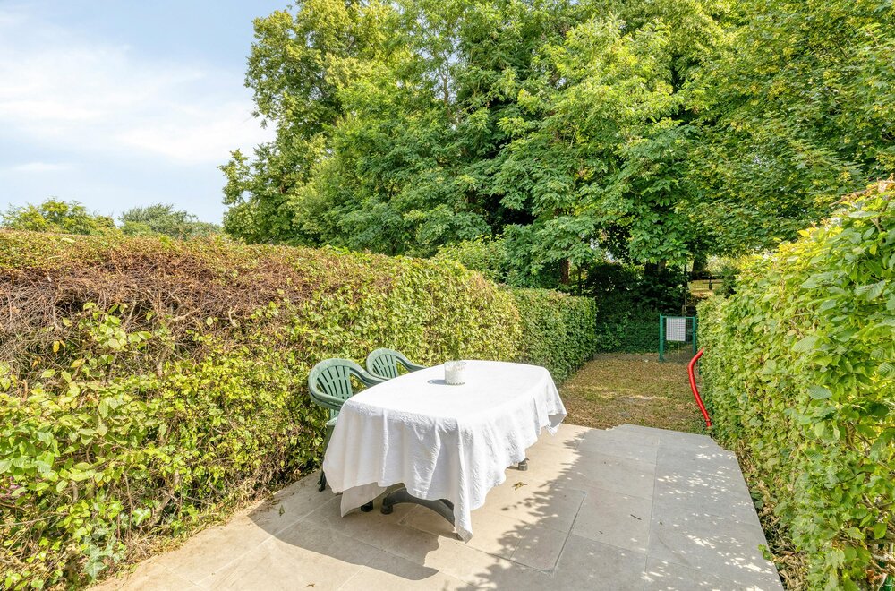 vernieuwde-woning-met-gezellige-tuin-langs-de-brugse-vesten003.jpg