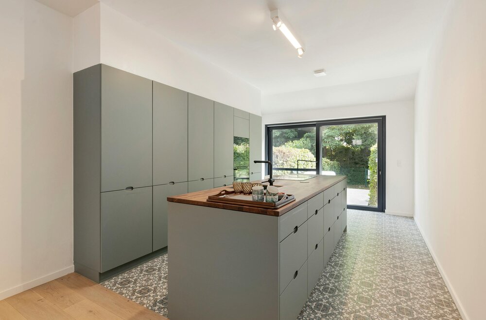 vernieuwde-woning-met-gezellige-tuin-langs-de-brugse-vesten004.jpg
