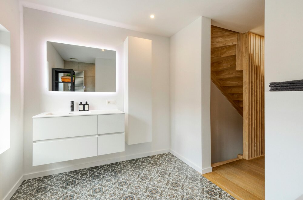 vernieuwde-woning-met-gezellige-tuin-langs-de-brugse-vesten009.jpg