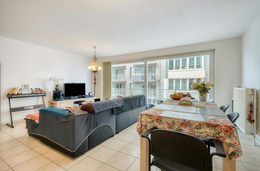 appartement-met-twee-slaapkamers-te-koop-in-blankenberge003.jpg