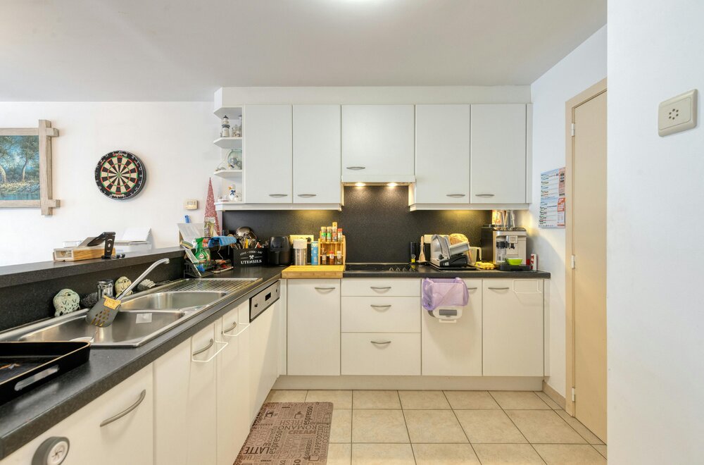 appartement-met-twee-slaapkamers-te-koop-in-blankenberge004.jpg