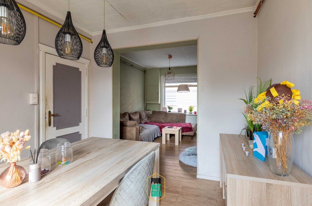 charmante-gezinswoning-met-4-slaapkamers-op-een-uitstekende-ligging-in-sint-andries-003.jpg