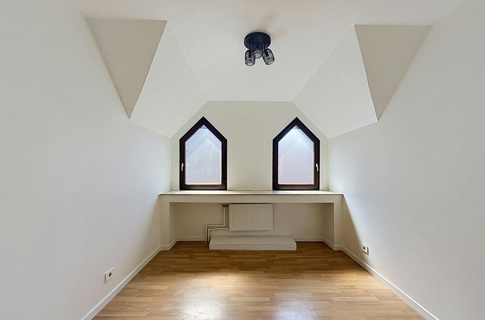 opbrengsteigendom-te-koop-in-veurne012.jpg
