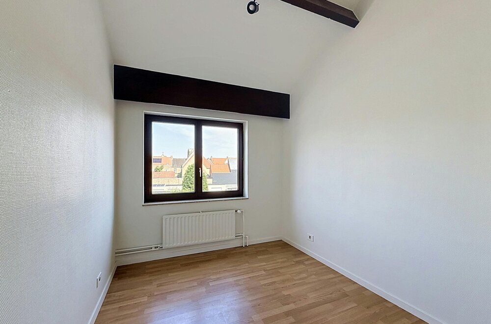 opbrengsteigendom-te-koop-in-veurne013.jpg