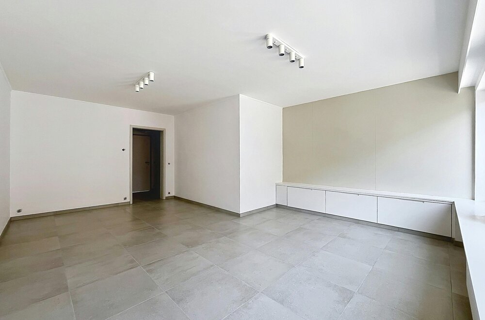 recent-gerenoveerd-appartement-te-koop-in-oudenaarde002.jpg