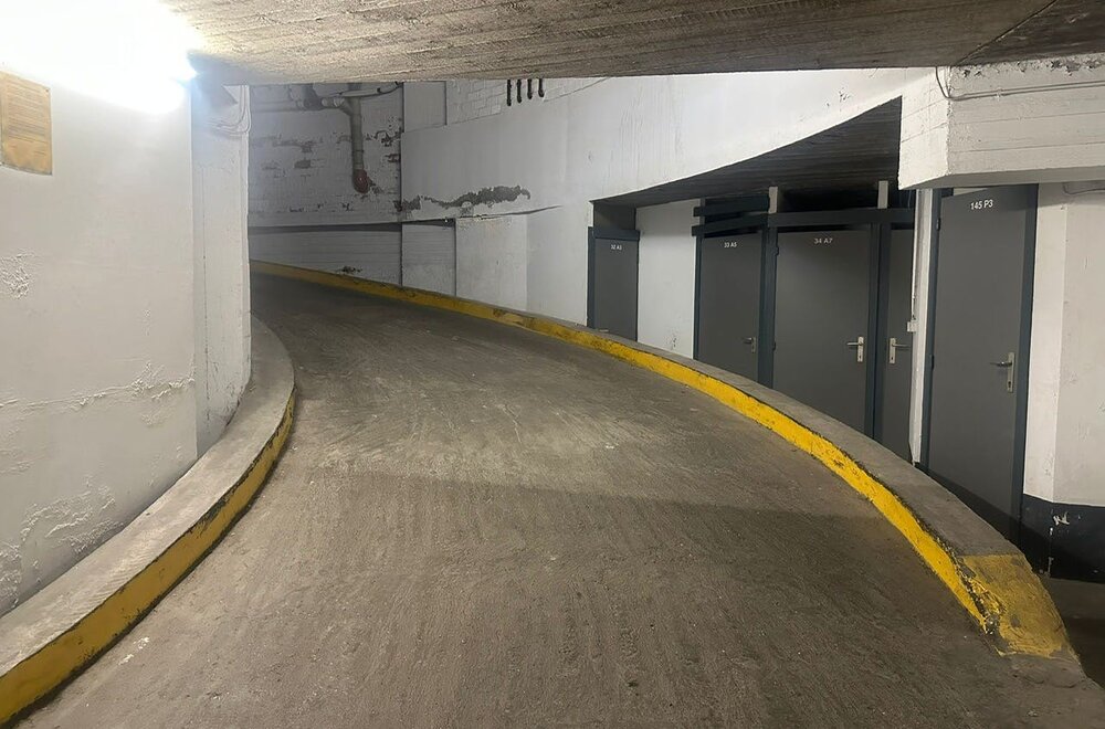 goed-gelegen-garagebox-te-koop-onder-zeedijk-middelkerke-007.jpg
