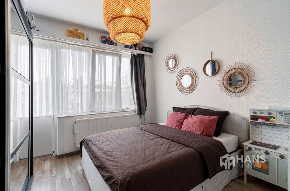 instapklaar-appartement-76-m-met-2-slaapkamers-en-terras-2-m-in-antwerpen-2020-007.jpg