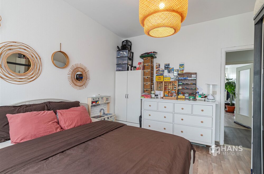 instapklaar-appartement-76-m-met-2-slaapkamers-en-terras-2-m-in-antwerpen-2020-009.jpg