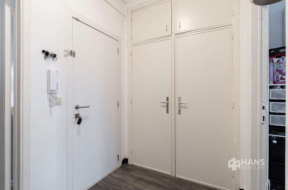 instapklaar-appartement-76-m-met-2-slaapkamers-en-terras-2-m-in-antwerpen-2020-012.jpg