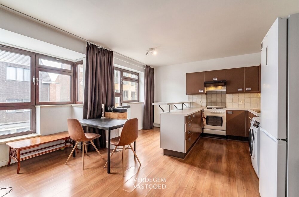 leuk-appartement-op-topligging-met-2-slaapkamers-berging-en-terras003.jpg