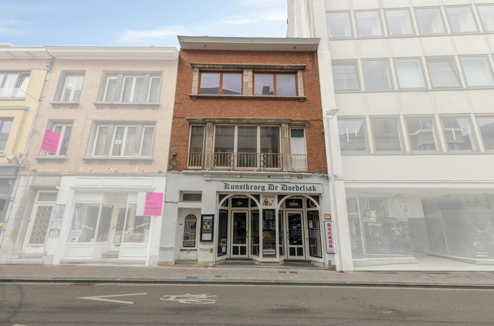 opbrengsteigendom-met-renovatiepotentieel-op-toplocatie-in-kortrijk001.jpg