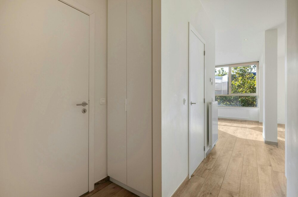 appartement-met-twee-slaapkamers-en-terras-in-antwerpen-te-koop-010.jpg