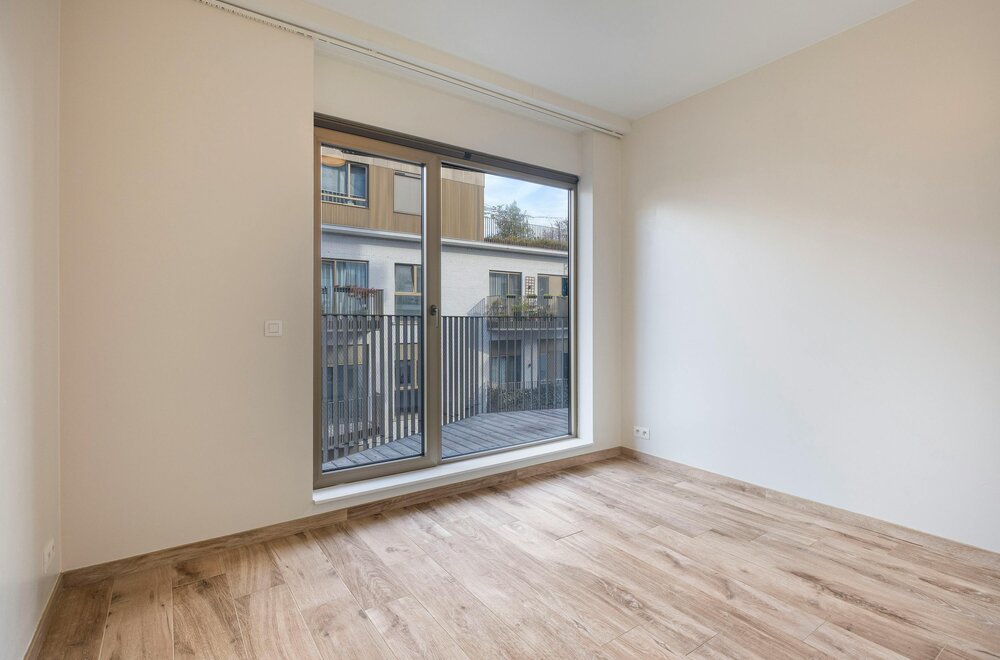 appartement-met-twee-slaapkamers-en-terras-in-antwerpen-te-koop-012.jpg