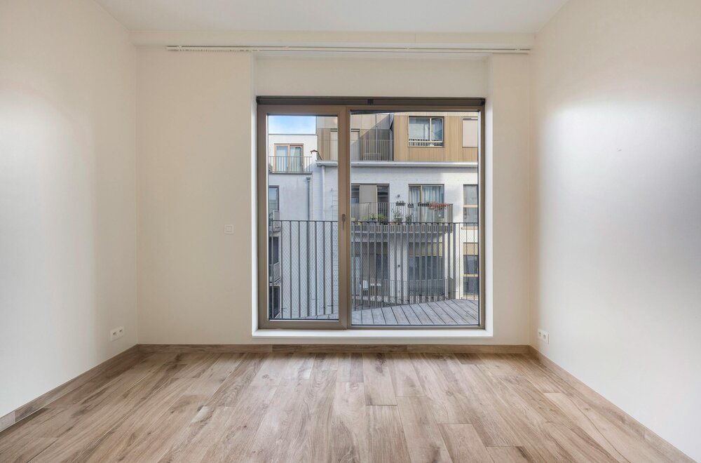 appartement-met-twee-slaapkamers-en-terras-in-antwerpen-te-koop-013.jpg
