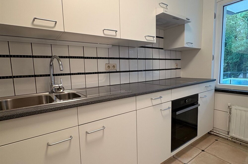gezellig-gelijkvloers-appartement-met-2-terrassen-in-centrum-dendermonde014.jpg