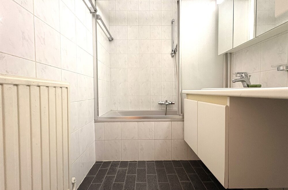 gezellig-gelijkvloers-appartement-met-2-terrassen-in-centrum-dendermonde016.jpg