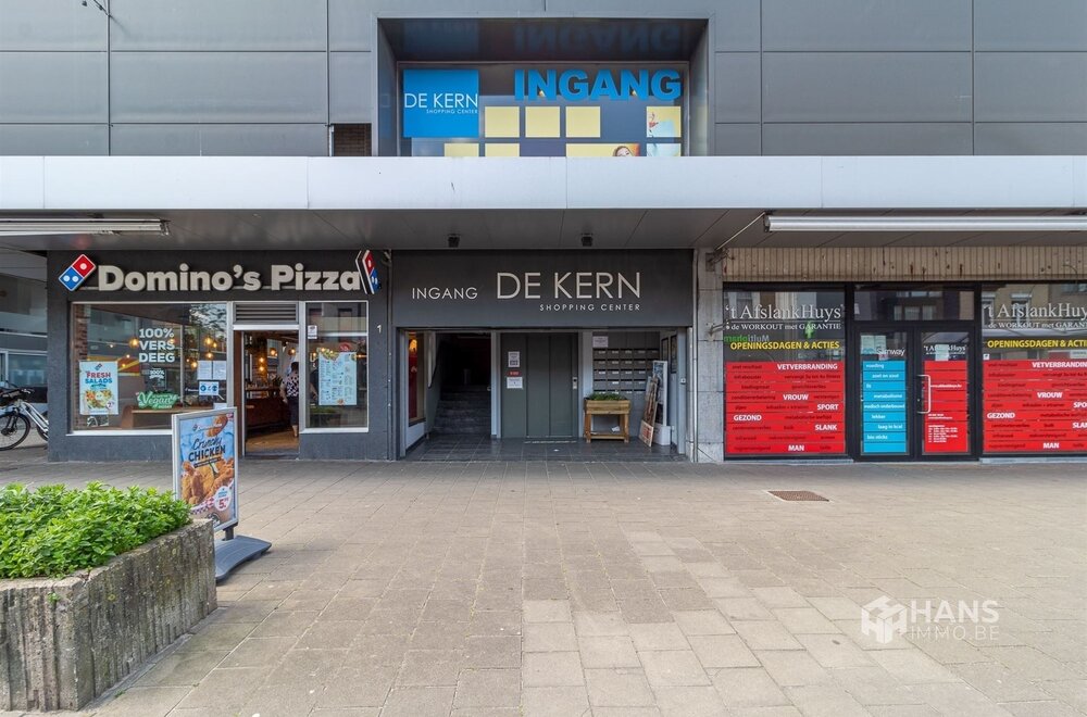 winkelruimte-49-m-in-winkelcentrum-de-kern-in-wilrijk002.jpg