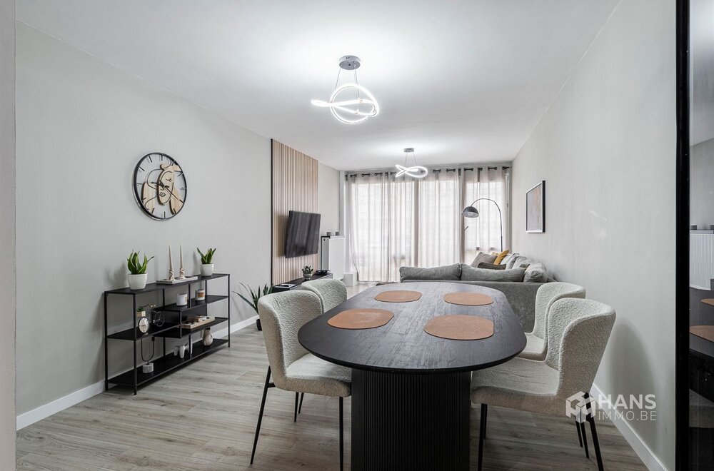 gerenoveerd-appartement-85-m-met-2-slaapkamers-garage-en-terras-3-m-in-deurne-001.jpg