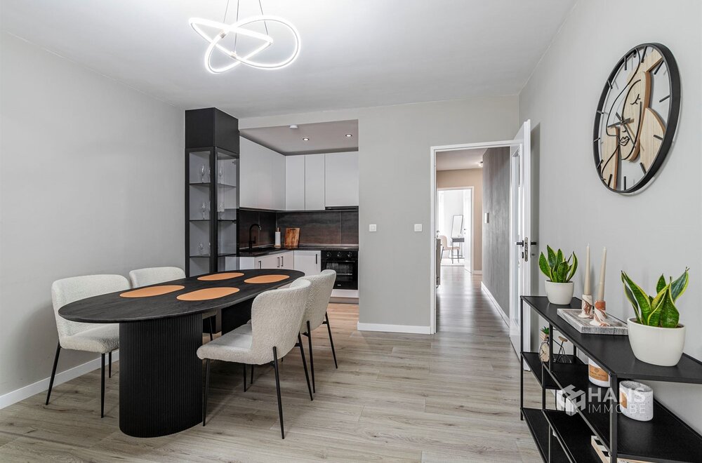 gerenoveerd-appartement-85-m-met-2-slaapkamers-garage-en-terras-3-m-in-deurne-006.jpg
