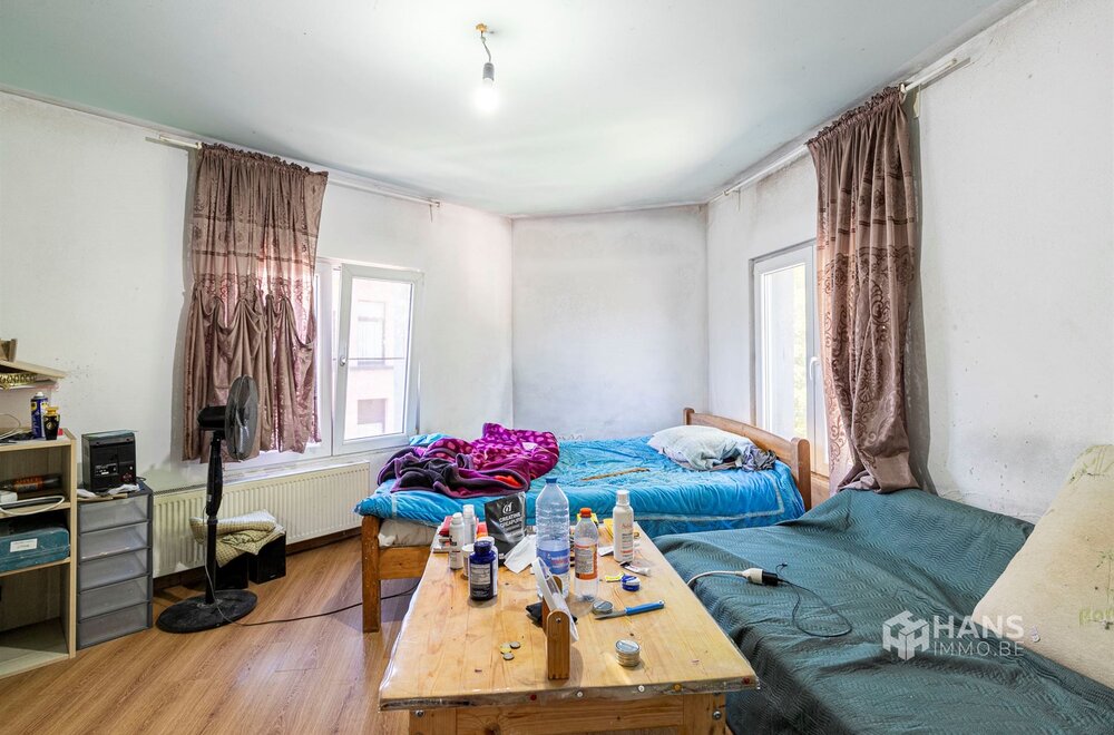 opbrengsteigendom-woning-120-m-bestaande-uit-3-units-in-antwerpen-2060-004.jpg
