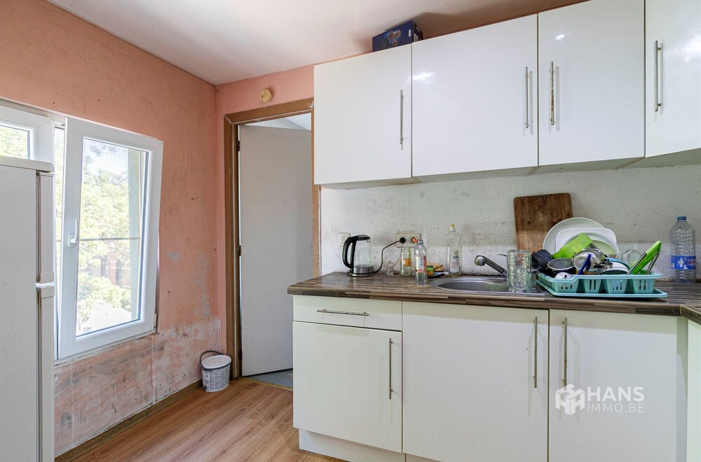 opbrengsteigendom-woning-120-m-bestaande-uit-3-units-in-antwerpen-2060-006.jpg