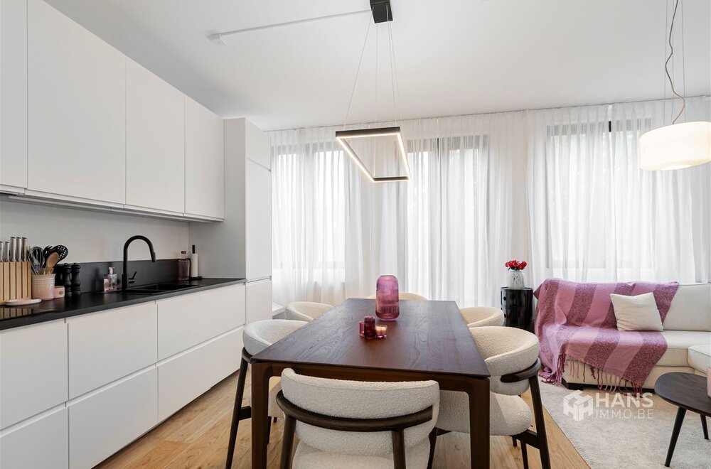 instapklaar-appartement-70-m-met-2-slaapkamers-en-2-terrassen-in-merksem-004.jpg