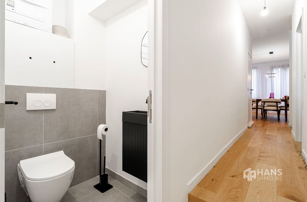 instapklaar-appartement-70-m-met-2-slaapkamers-en-2-terrassen-in-merksem-008.jpg