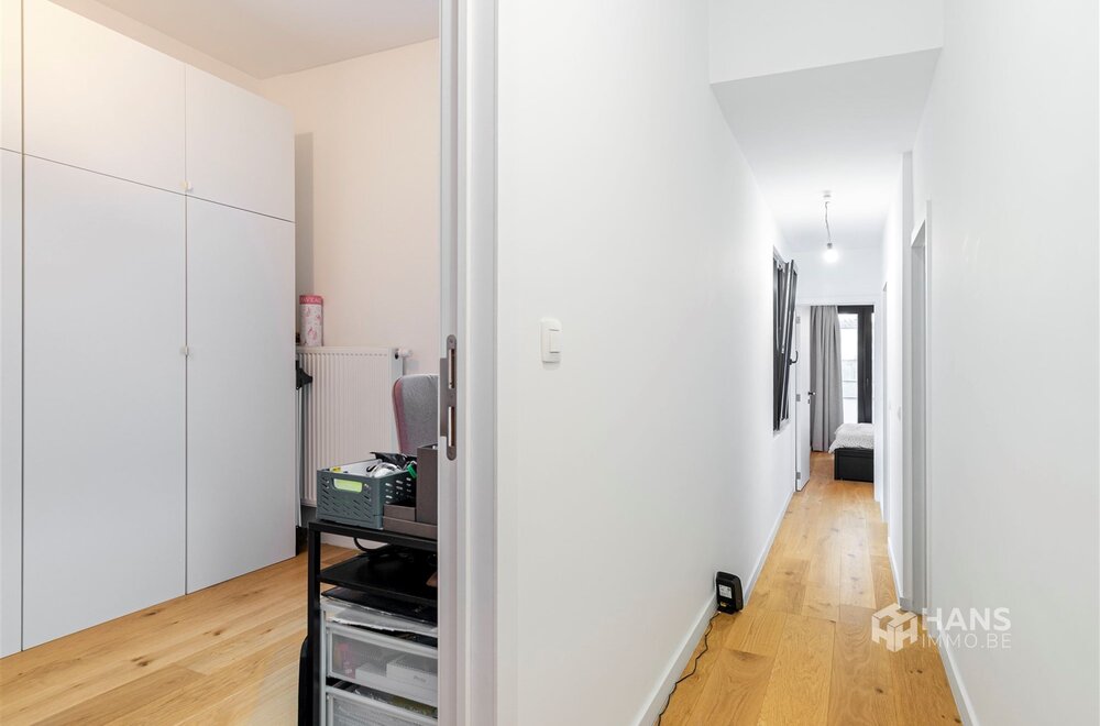 instapklaar-appartement-70-m-met-2-slaapkamers-en-2-terrassen-in-merksem-012.jpg
