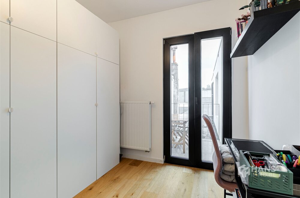 instapklaar-appartement-70-m-met-2-slaapkamers-en-2-terrassen-in-merksem-013.jpg