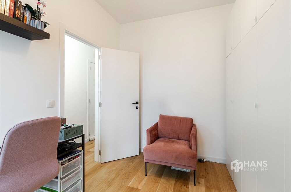 instapklaar-appartement-70-m-met-2-slaapkamers-en-2-terrassen-in-merksem-014.jpg