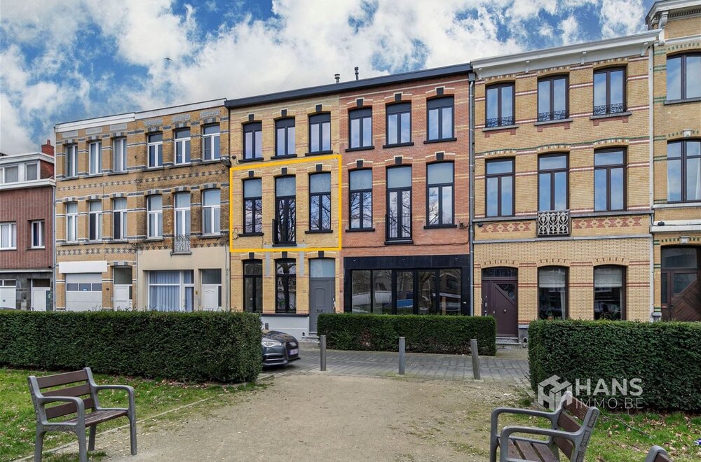 instapklaar-appartement-70-m-met-2-slaapkamers-en-2-terrassen-in-merksem-015.jpg