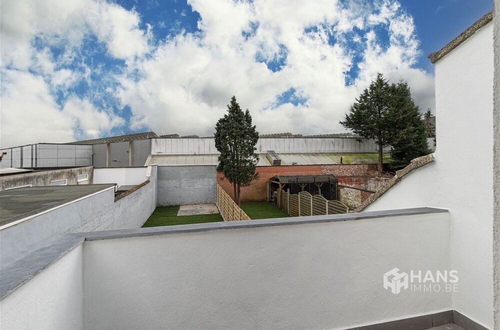 instapklaar-appartement-70-m-met-2-slaapkamers-en-2-terrassen-in-merksem-017.jpg