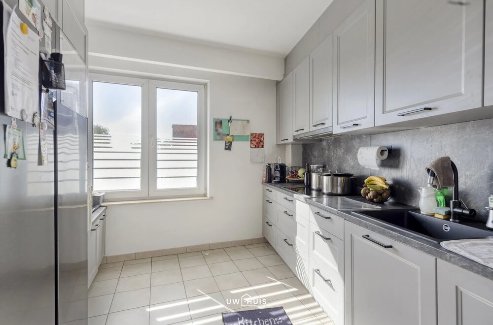 ruim-instapklaar-appartement-met-3-slaapkamers-en-garage005.jpg