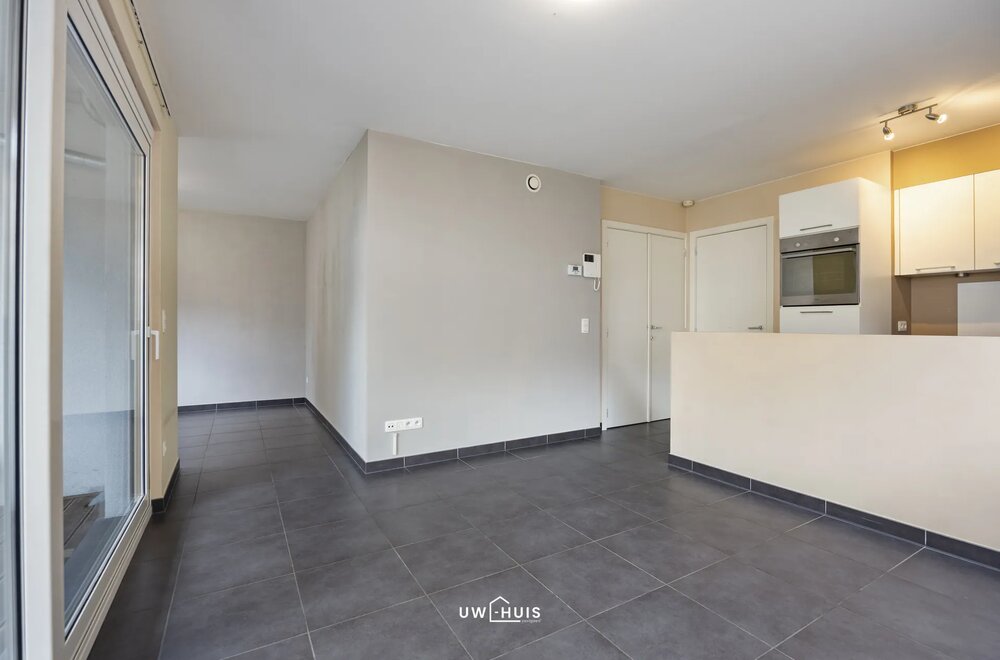 goed-gelegen-instapklaar-appartement-003.jpg