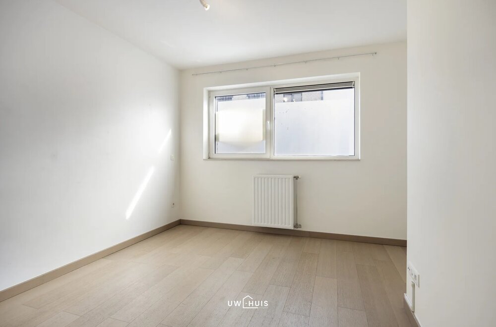 goed-gelegen-instapklaar-appartement-006.jpg