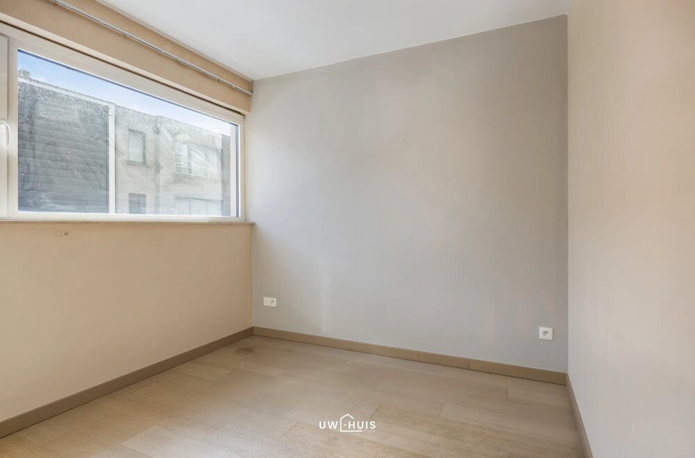 goed-gelegen-instapklaar-appartement-008.jpg