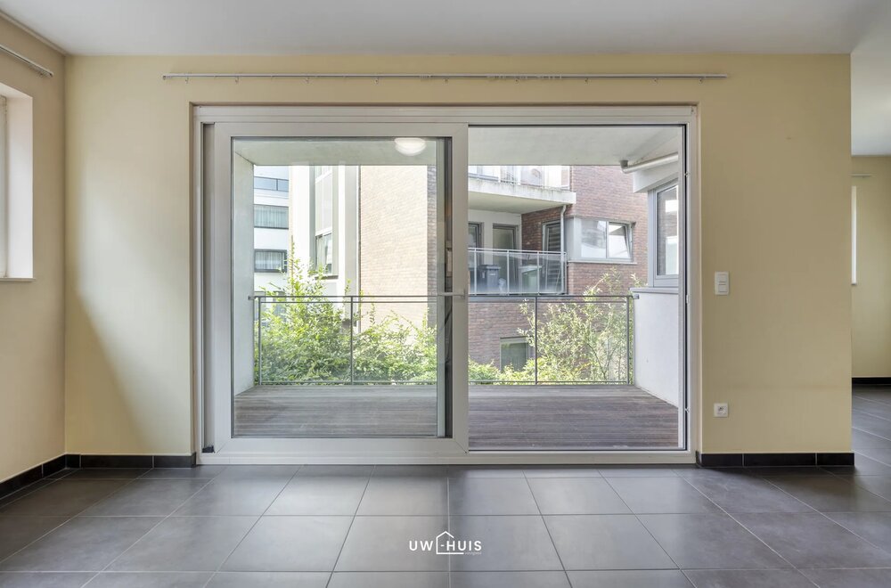 goed-gelegen-instapklaar-appartement-009.jpg
