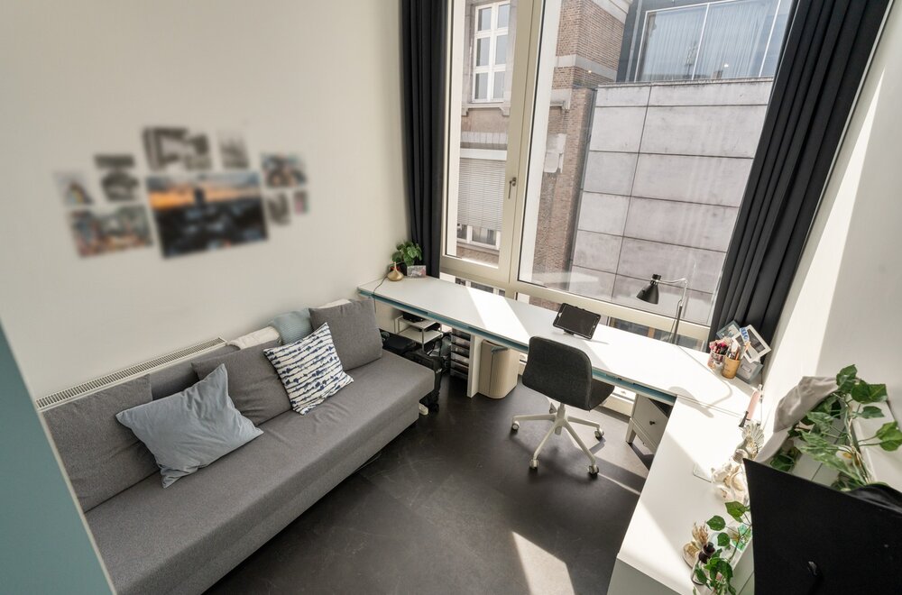 centraal-gelegen-en-moderne-studentenkamer-met-eigen-sanitair-en-een-slaapverdiep-011.jpg